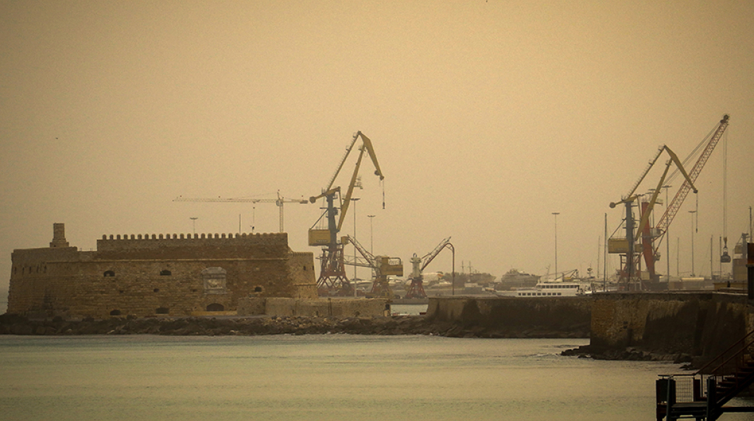 Αφρικανική σκόνη στο Ηράκλειο Κρήτης