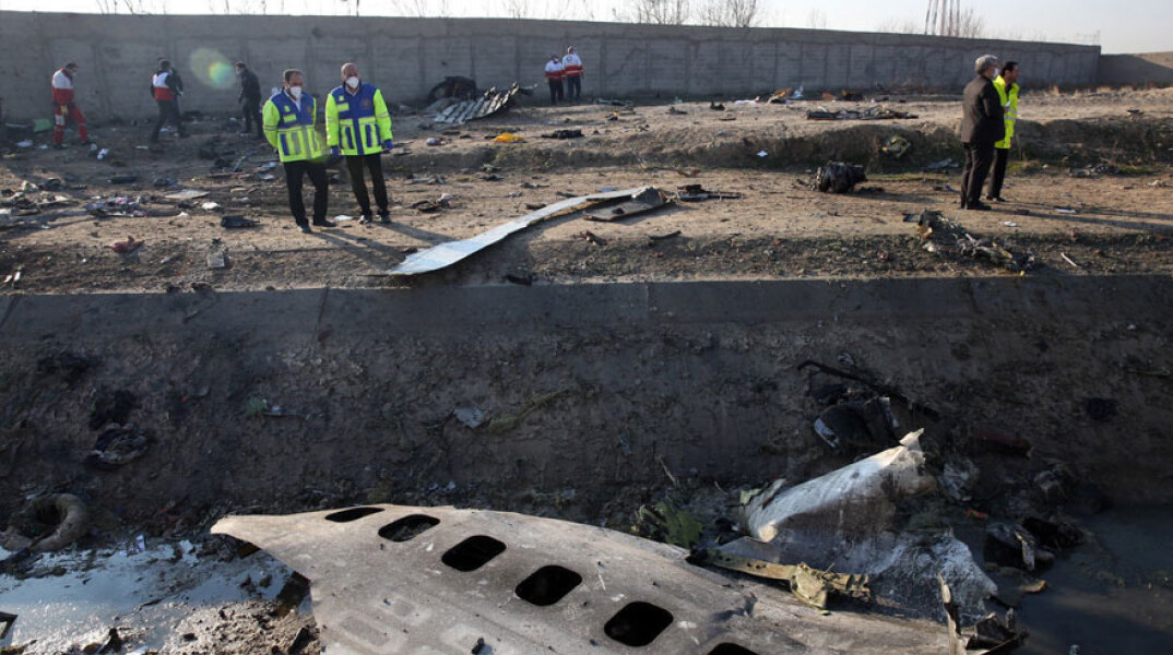 Ιράν: Συντρίμμια μετά την κατάρριψη ουκρανικού Boeing
