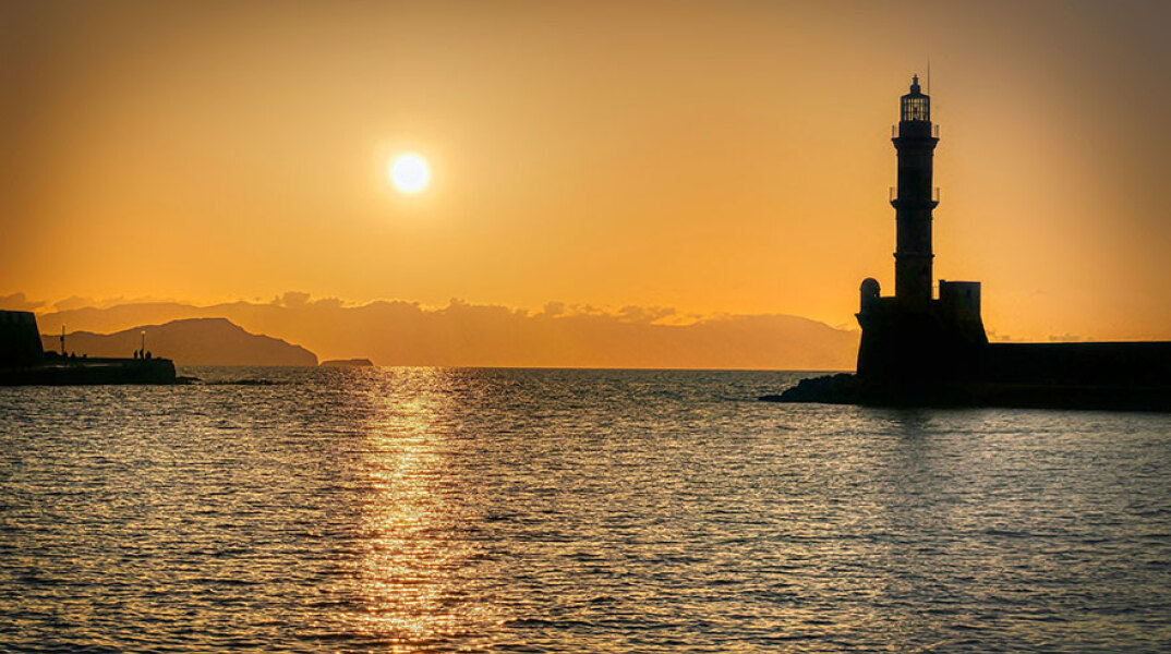 lighthouse-4226138_1920