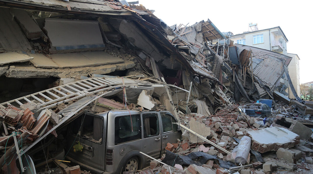 Φονικός σεισμός στην Τουρκία