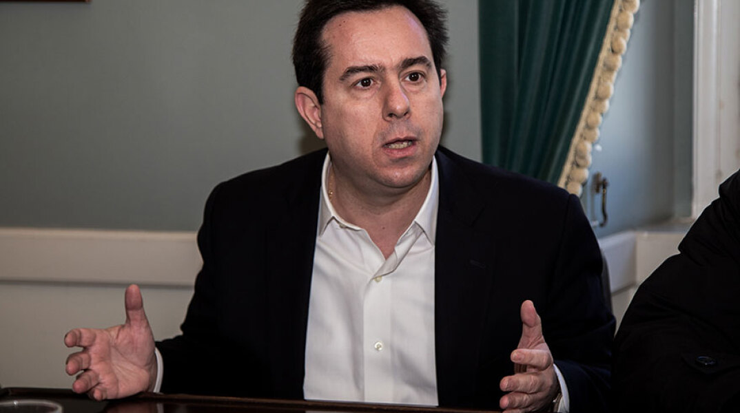 Νότης Μηταράκης