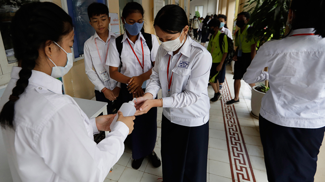 Κλείνουν επ' αόριστον τα σχολεία