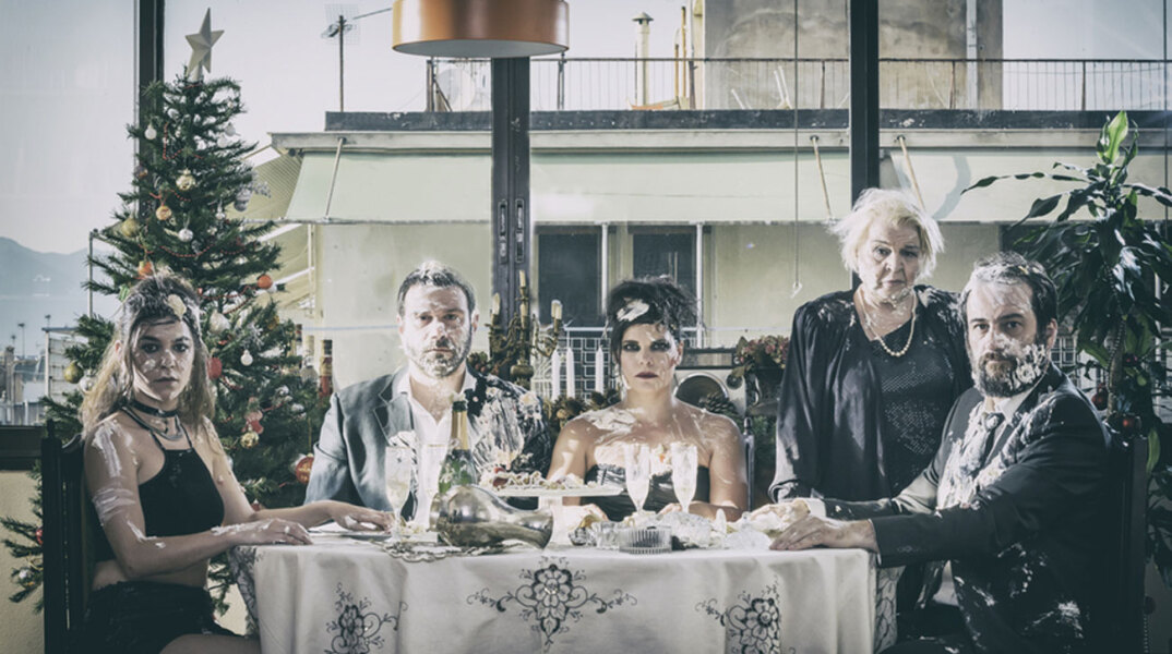 Πατέρας, Σκην. Βασίλης Μπισμπίκης / Θέατρο Αποθήκη