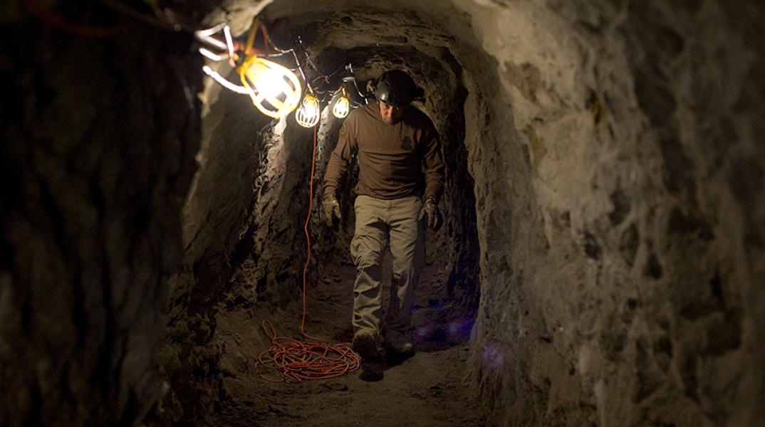 Διακίνηση ναρκωτικών μέσα από υπόγειες στοές 