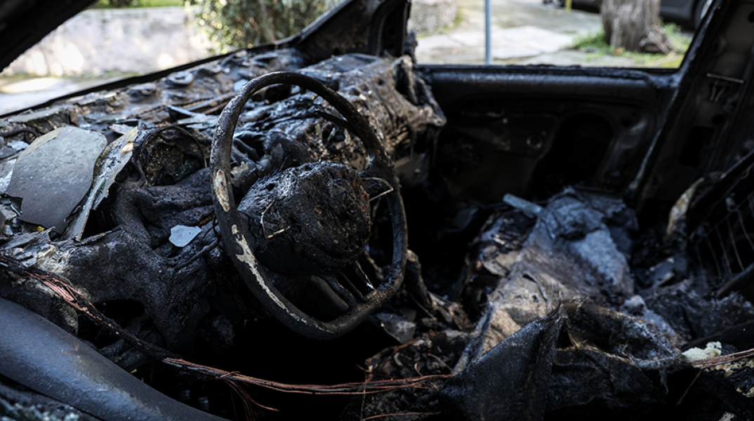 Εμπρησμοί αυτοκινήτων