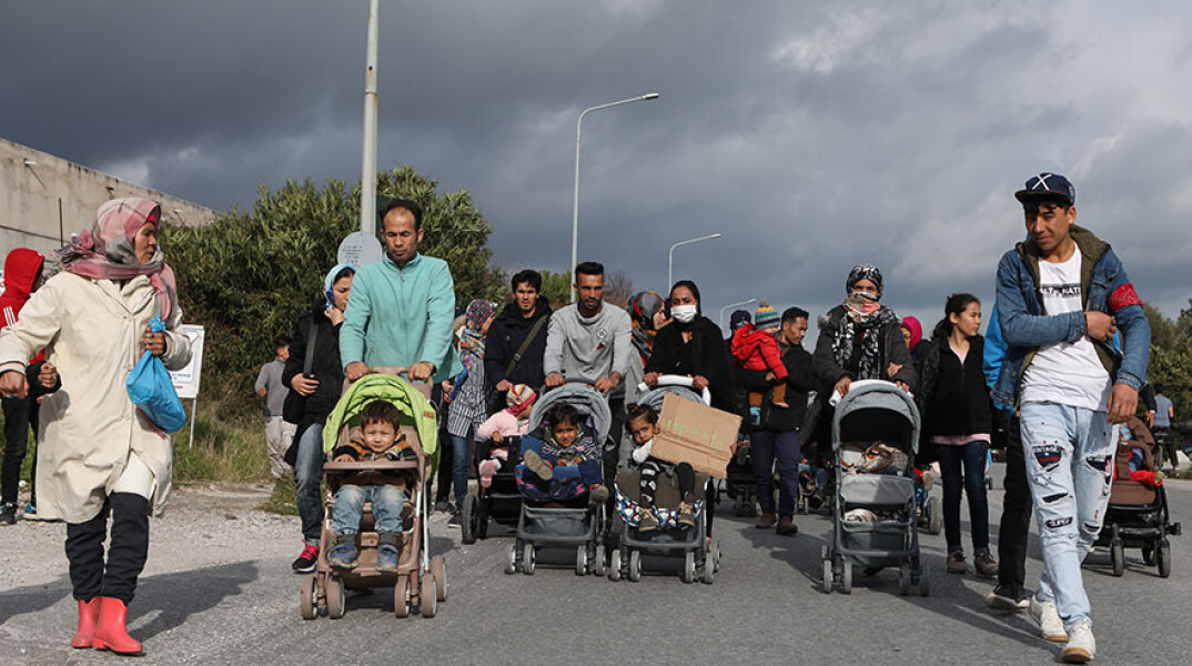 Πρόσφυγες στη Λέσβο