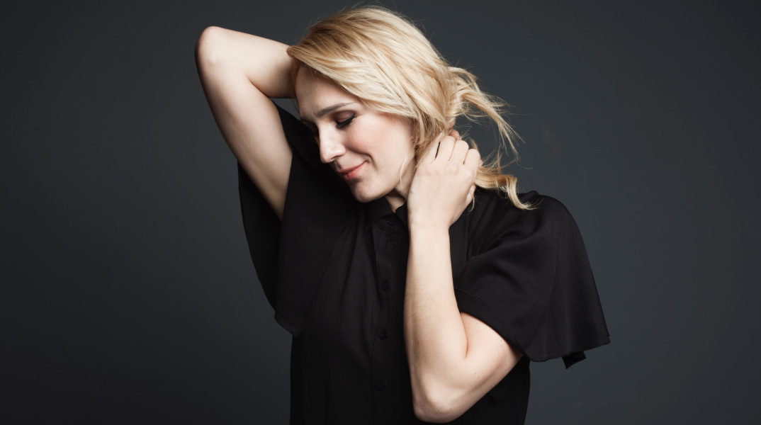 Βίκυ Καρατζόγλου