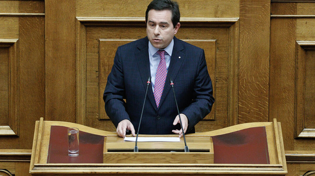 Νότης Μηταράκης