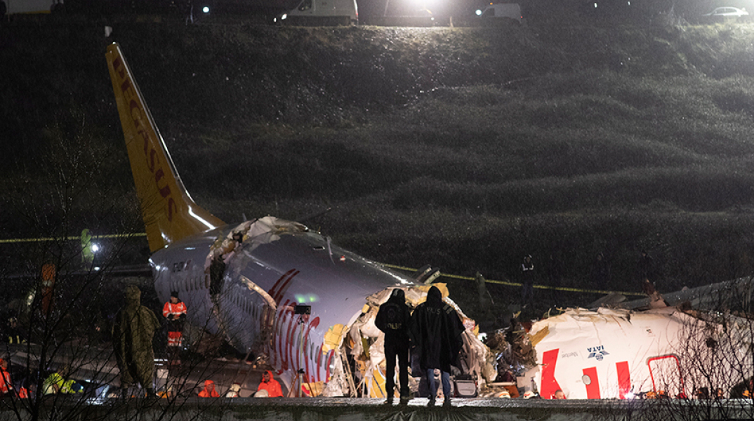 Κόπηκε στα τρία το Μπόινγκ της Pegasus Airlines