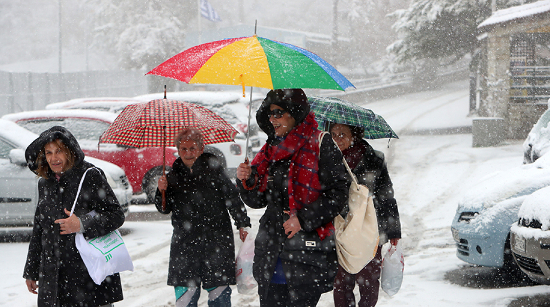 Χιόνια στα προάστια της Θεσσαλονίκης