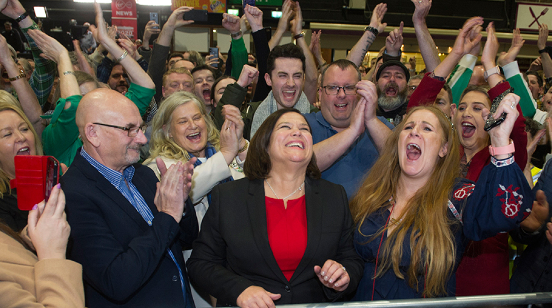Πανηγυρισμοί στο στρατόπεδο του Σιν Φέιν