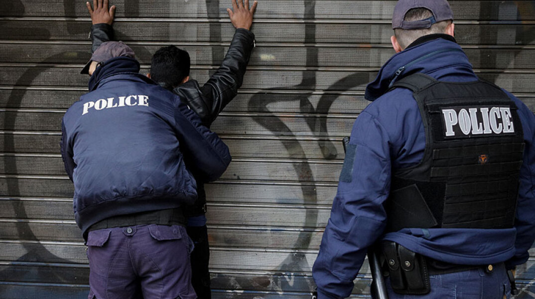 Αστυνομική επιχείρηση στη Μενάνδρου