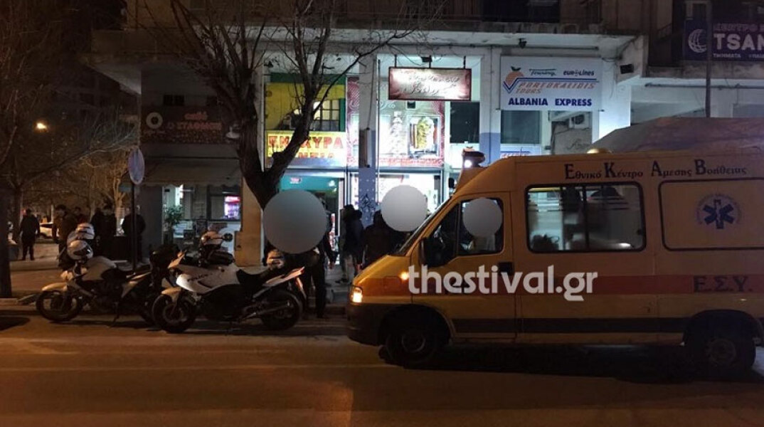 Βγήκαν μαχαίρια στο κέντρο της Θεσσαλονίκης - Στο νοσοκομείο 2 άτομα