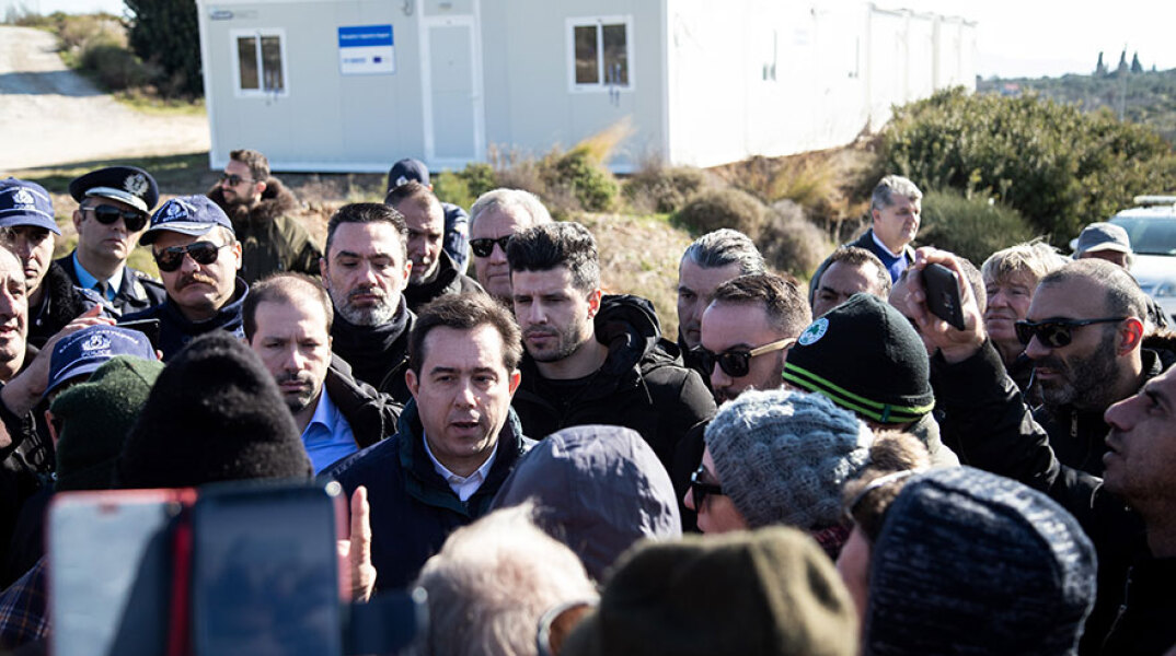 Νότης Μηταράκης