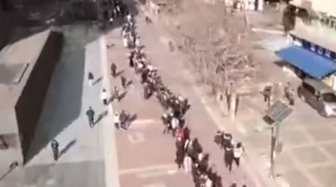 Κοροναϊός στη Νότια Κορέα: Ουρές χλμ. για μια προστατευτική μάσκα