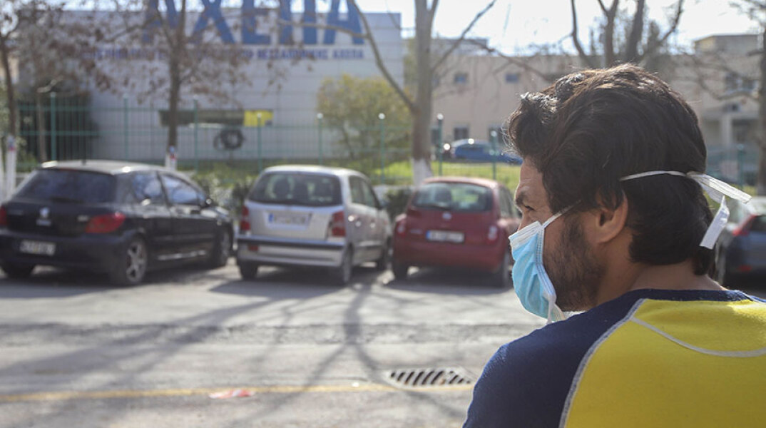Κοροναϊός: Στο ΑΧΕΠΑ νοσηλεύεται το πρώτο θετικό κρούσμα στην Ελλάδα