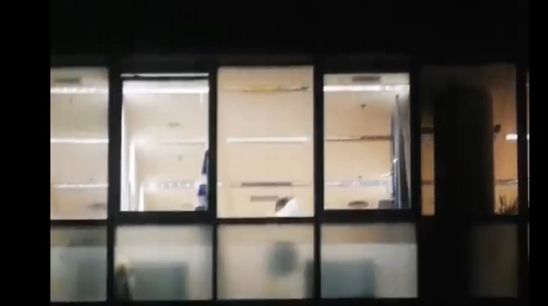 Κοροναϊός: Απολυμαίνουν το Δημαρχείο Θεσσαλονίκης