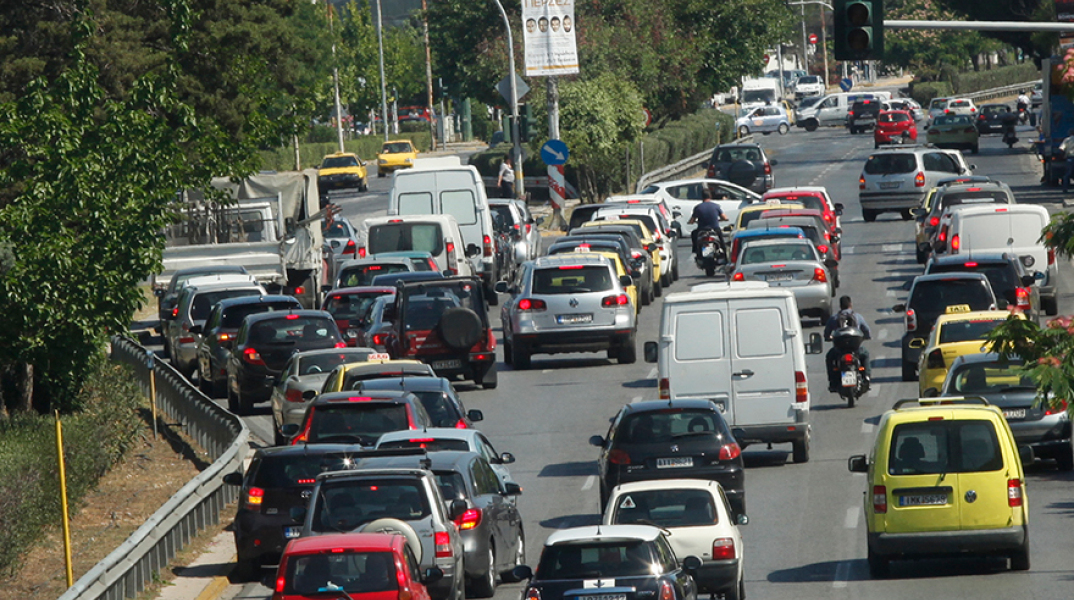 Κίνηση στην Παραλιακή