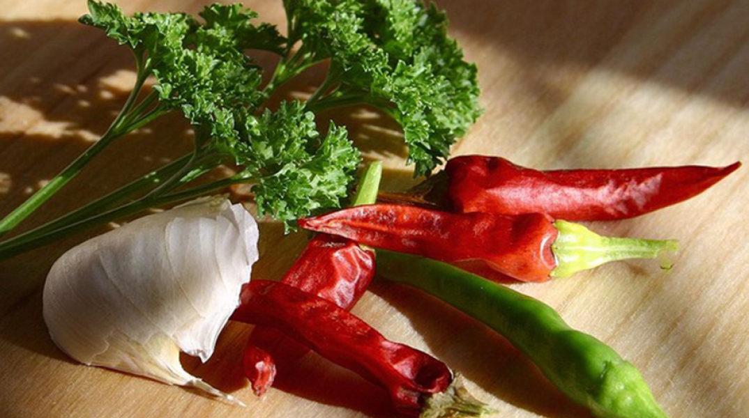 Σκόρδα, τσίλι και τζίντζερ