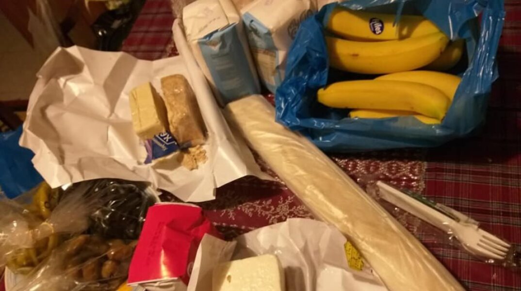 Καταστηματάρχες μοίρασαν τρόφιμα στους στρατιώτες στις Καστανιές Έβρου