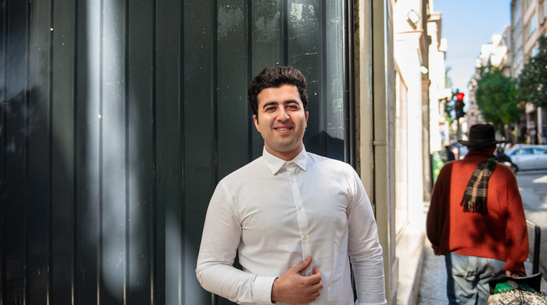 Ο μετανάστης από το Ιράν Ιμάν Ραμ  © Θανάσης Καρατζάς