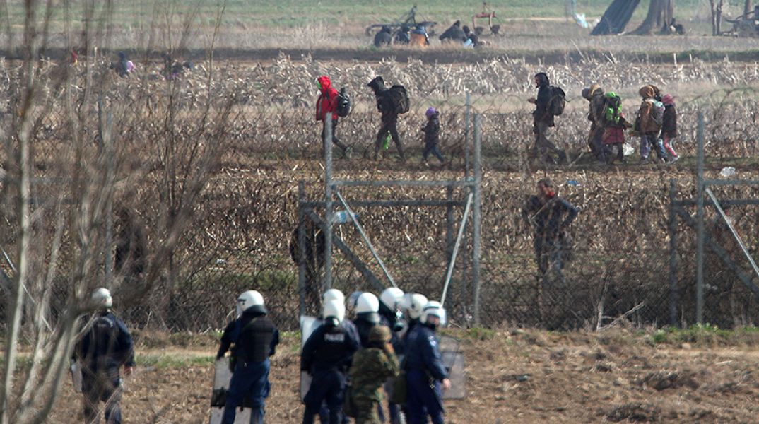 Πρόσφυγες και μετανάστες στα σύνορα του Έβρου