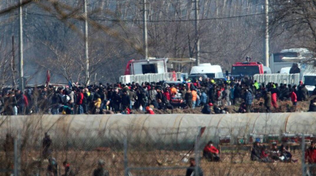 Έβρος - Πρόσφυγες και μετανάστες στα σύνορα