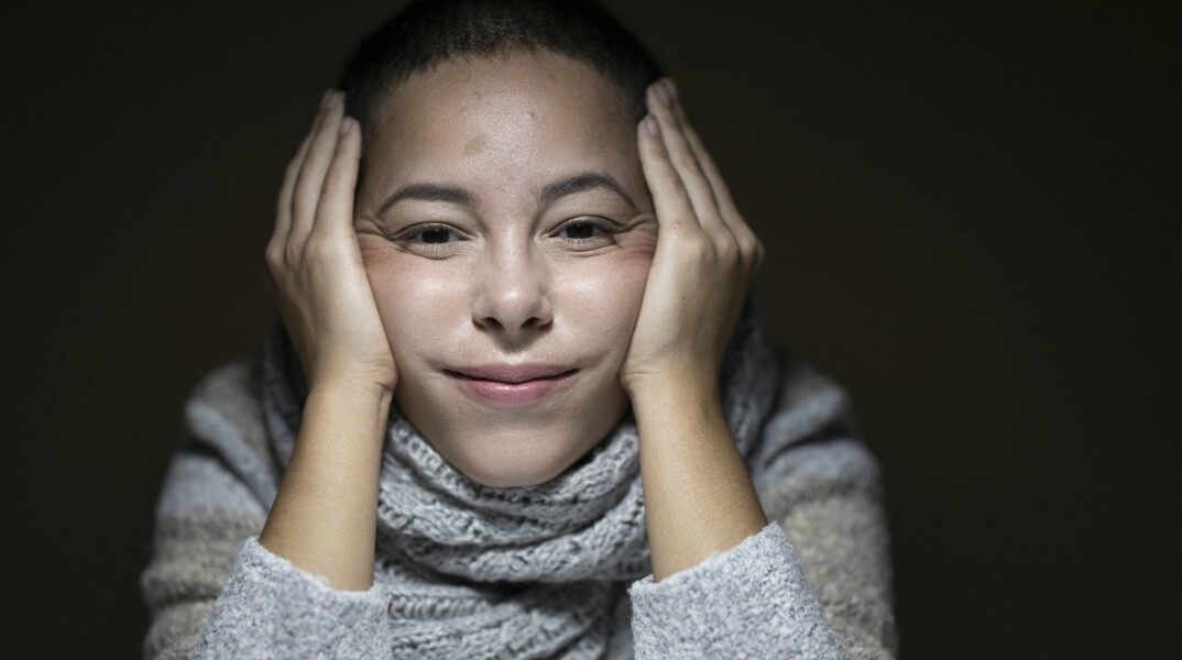 Οι λόγοι που αγγίζουμε το πρόσωπό μας