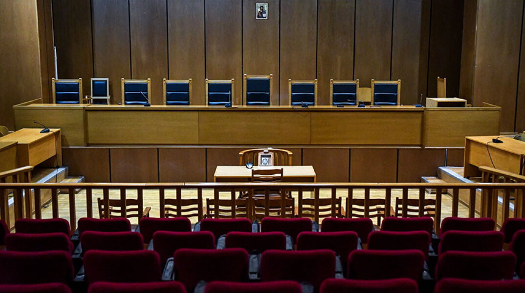 Παρέμβαση εισαγγελέα για επεισόδια σε Έβρο και Λέσβο