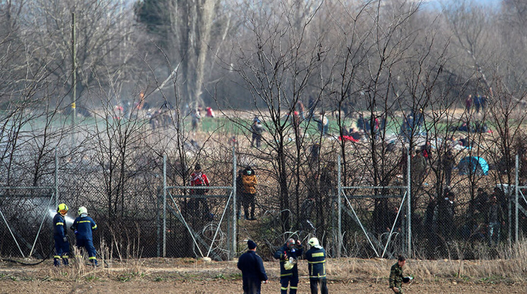 Ένταση με μετανάστες στα σύνορα με τον Έβρο