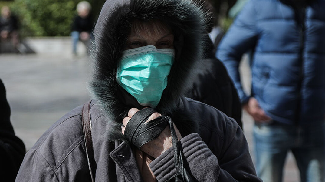 Κλείνει σούπερ μάρκετ της Λέσβου λόγω κρούσματος κορωνοϊού