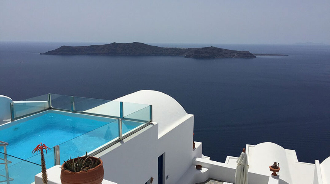 Ξενοδοχείο στη Σαντορίνη