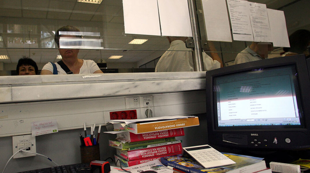 Κορωνοϊός και Δημόσιο - Τι προβλέπει η άδεια ειδικού σκοπού