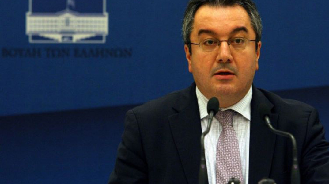 Ηλίας Μόσιαλος για κορωνοϊό 