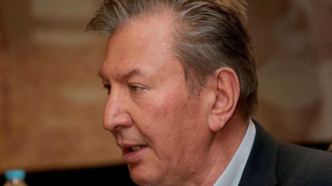 Αντώνης Καρακούσης 