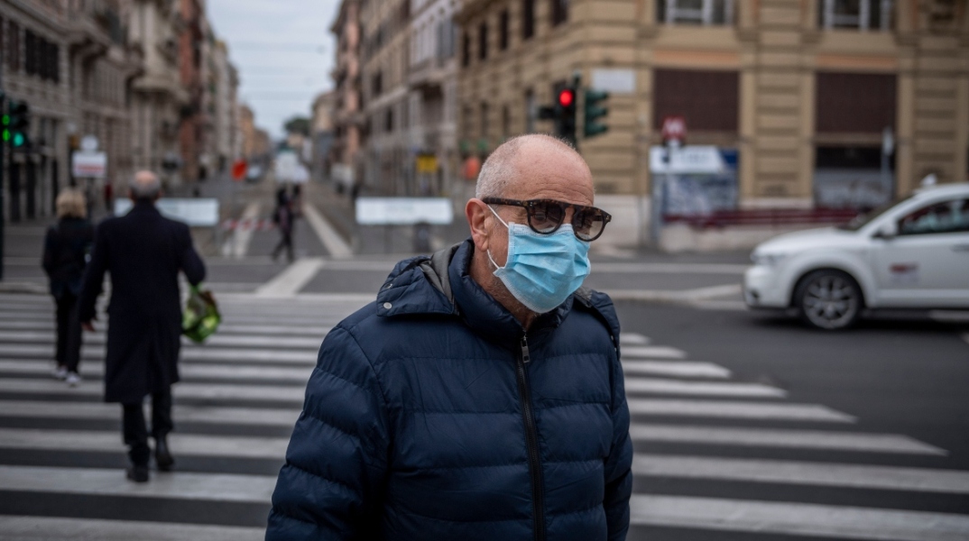Άδειοι δρόμοι στην Ιταλία από τον θανατηφόρο κορωνοϊό