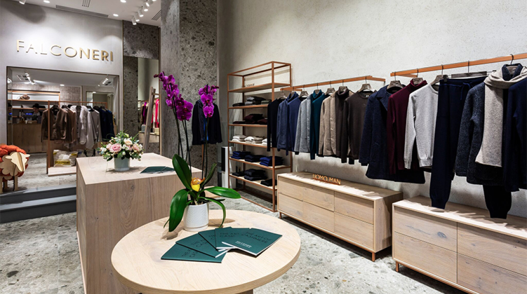 Εσωτερικό καταστήματος Falconeri στην Αθήνα