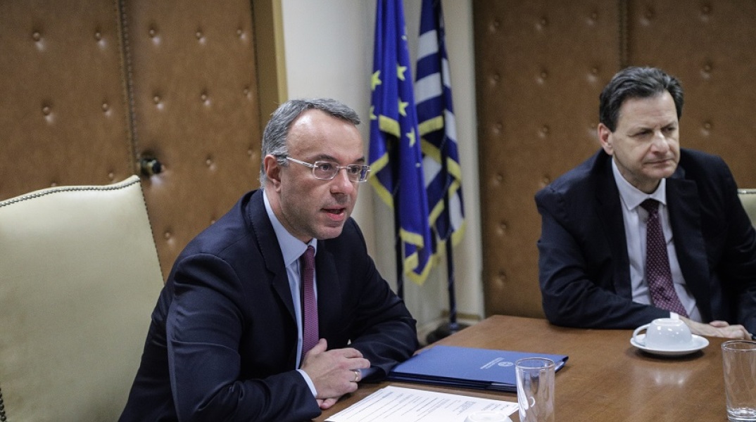 Ο κ. Σταϊκούρας ανακοίνωσε μέτρα στήριξης της οικονομίας που πλήττεται από τον κορωνοϊό
