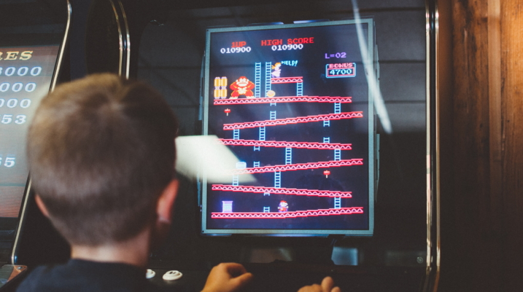 Παίζουμε retro video games