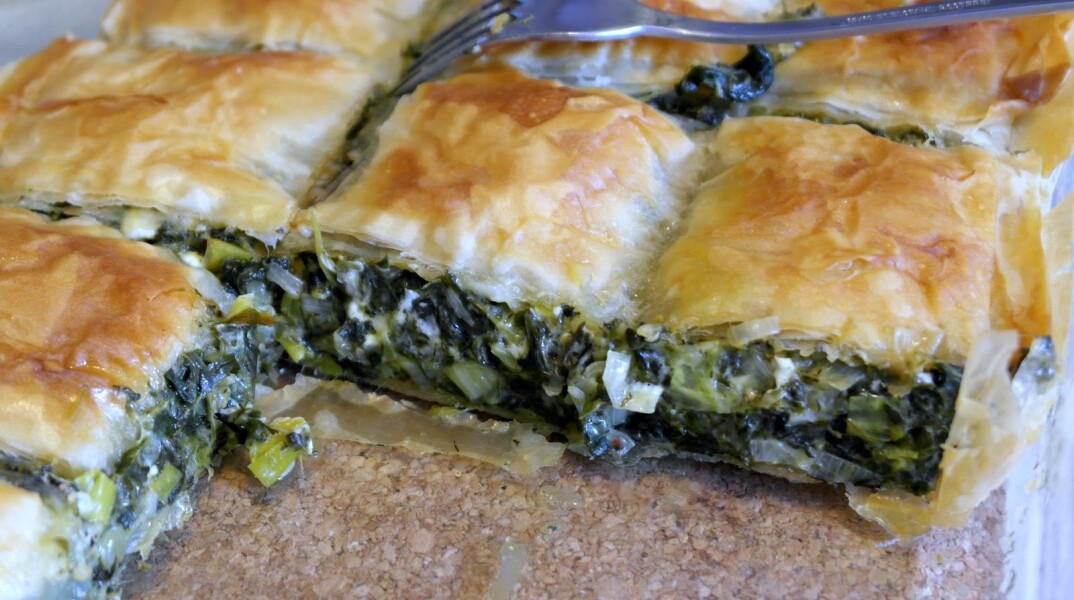 traditional-greek-spanakopita-spinach-pie.jpg