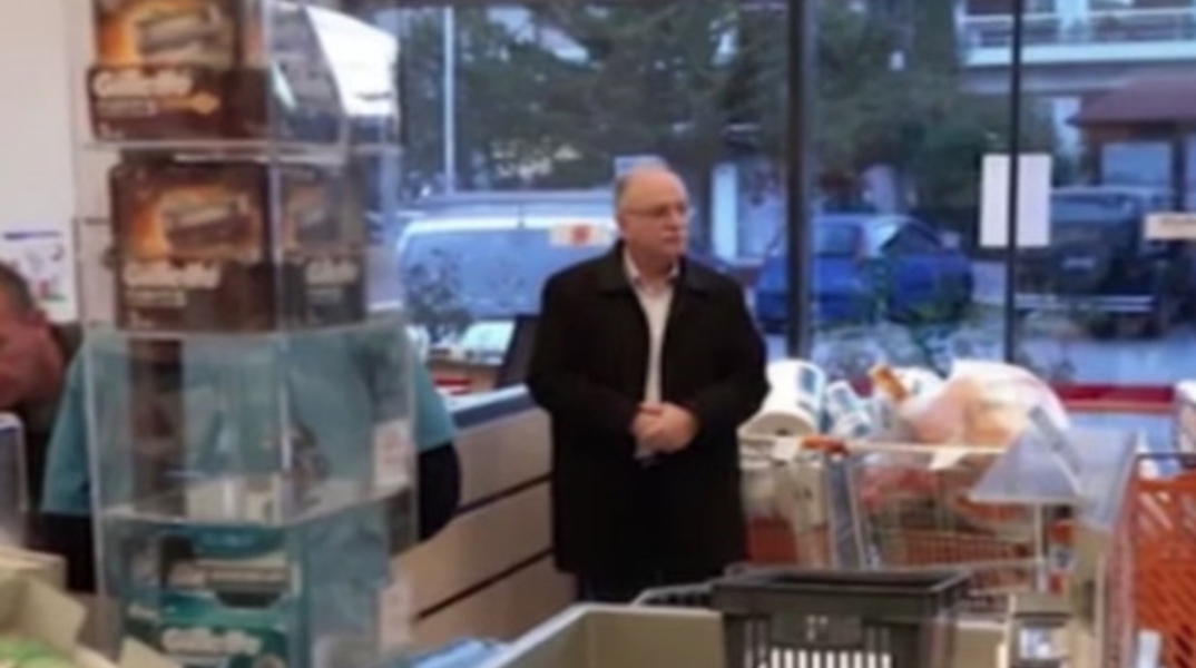 Ο Παπαδημούλης, το σούπερ μάρκετ και η καραντίνα