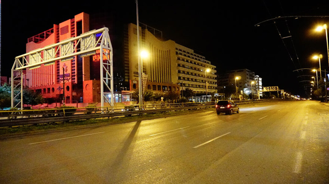Ελάχιστη κίνηση στους δρόμους της Αθήνας λόγω κορωνοϊού
