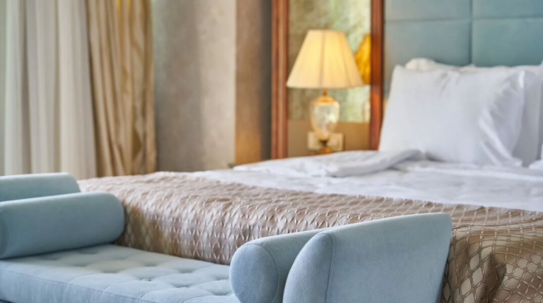 Μπαίνει «λουκέτο» στα ξενοδοχεία λόγω κορωνοϊού