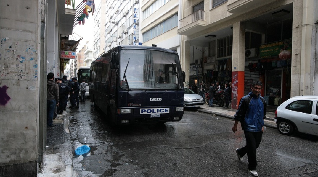 Συλλήψεις αλλοδαπών στου Ζωγράφου για παραβίαση των μέτρων κατά του κορωνοϊού