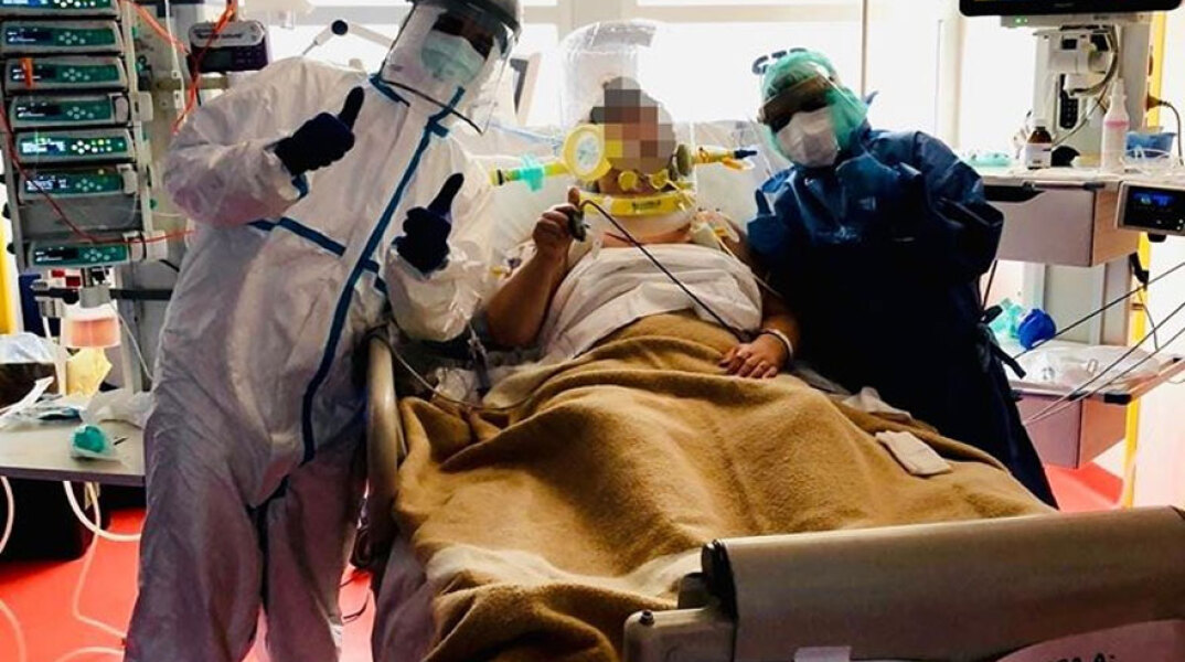 Νοσοκομείο στην Ιταλία δείχνει διασωληνωμένο ασθενή με κορωνοϊό στην Εντατική για να πείσει τον κόσμο να μείνει στο σπίτι του