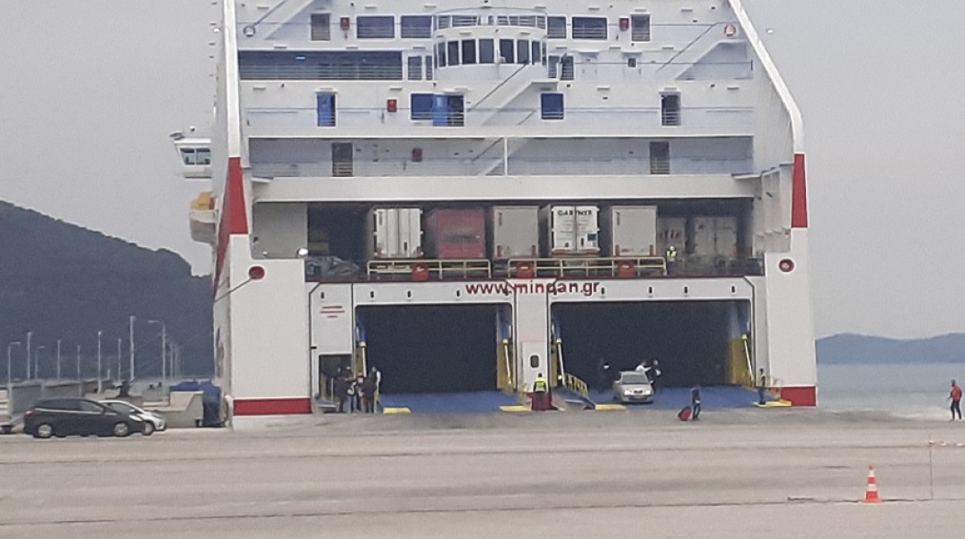 Έφτασε στην Ηγουμενίτσα το πλοίο από την Ανκόνα με τους 250 Έλληνες