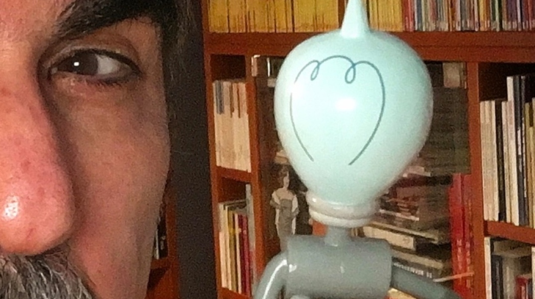 Ο Βαγγέλη Περρής περιμένει τα παιδιά που δεν θα θυμούνται τον κορωνοϊό