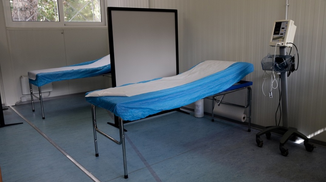 Ο κορωνοϊός έχει μειώσει τον κόσμο στις εφημερίες των νοσοκομείων της Θεσσαλονίκης