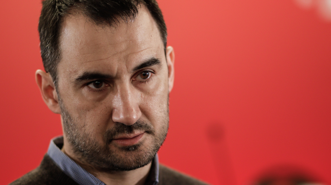 ΣΥΡΙΖΑ: Αντί να ζητούν εθελοντές, να προσλάβουν γιατρούς 