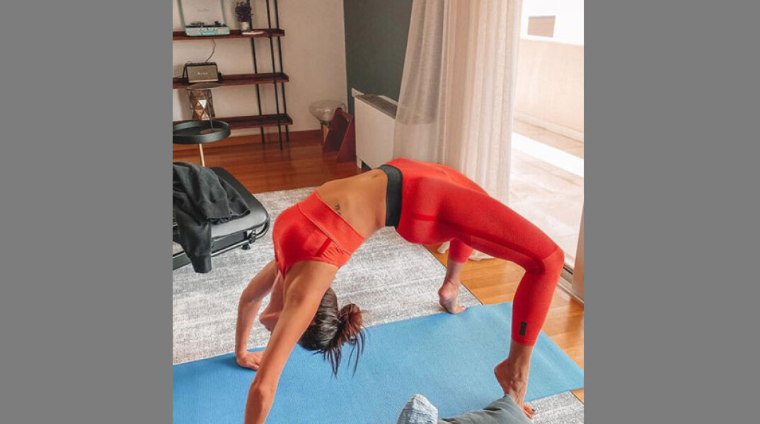 Η Χριστίνα Μπόμπα αισθάνεται καλύτερα μετά την περιπέτειά της με τον κορωνοϊό και αρχίζει γυμναστική